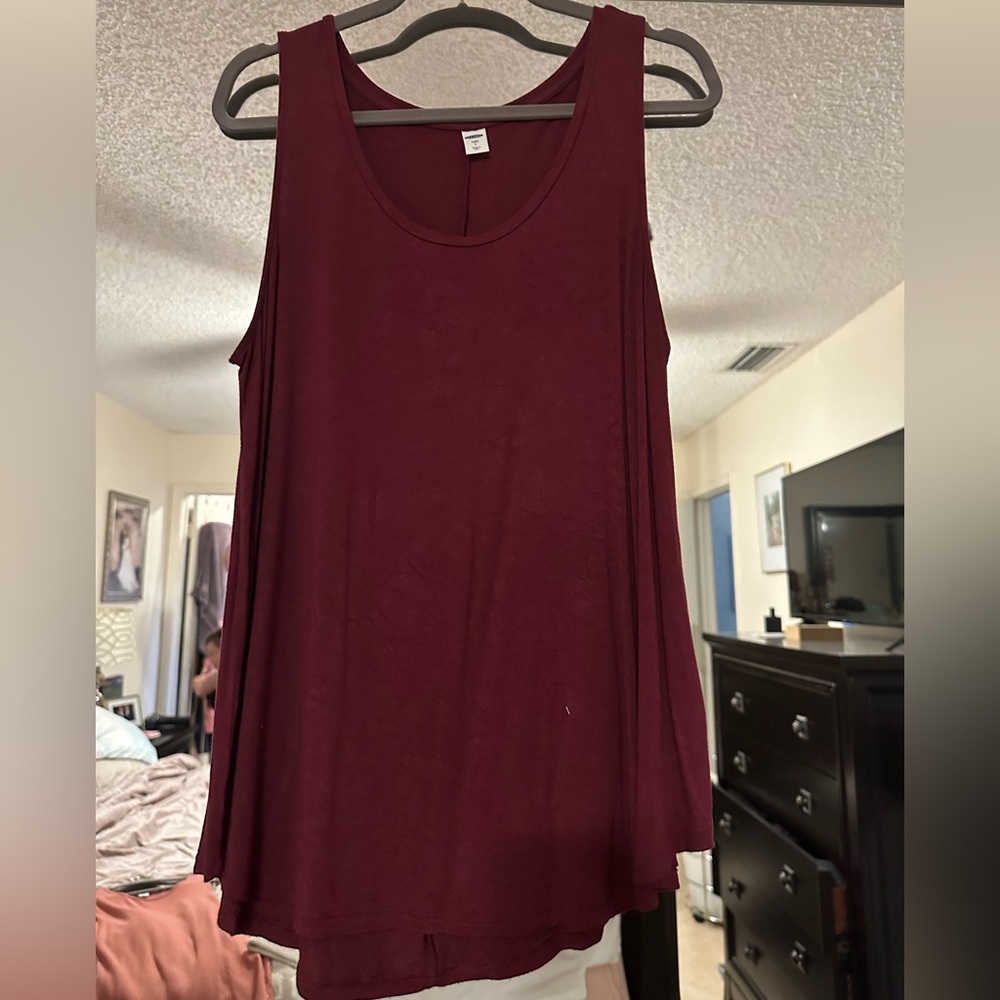 Women's Burgundy Sleeveless Top